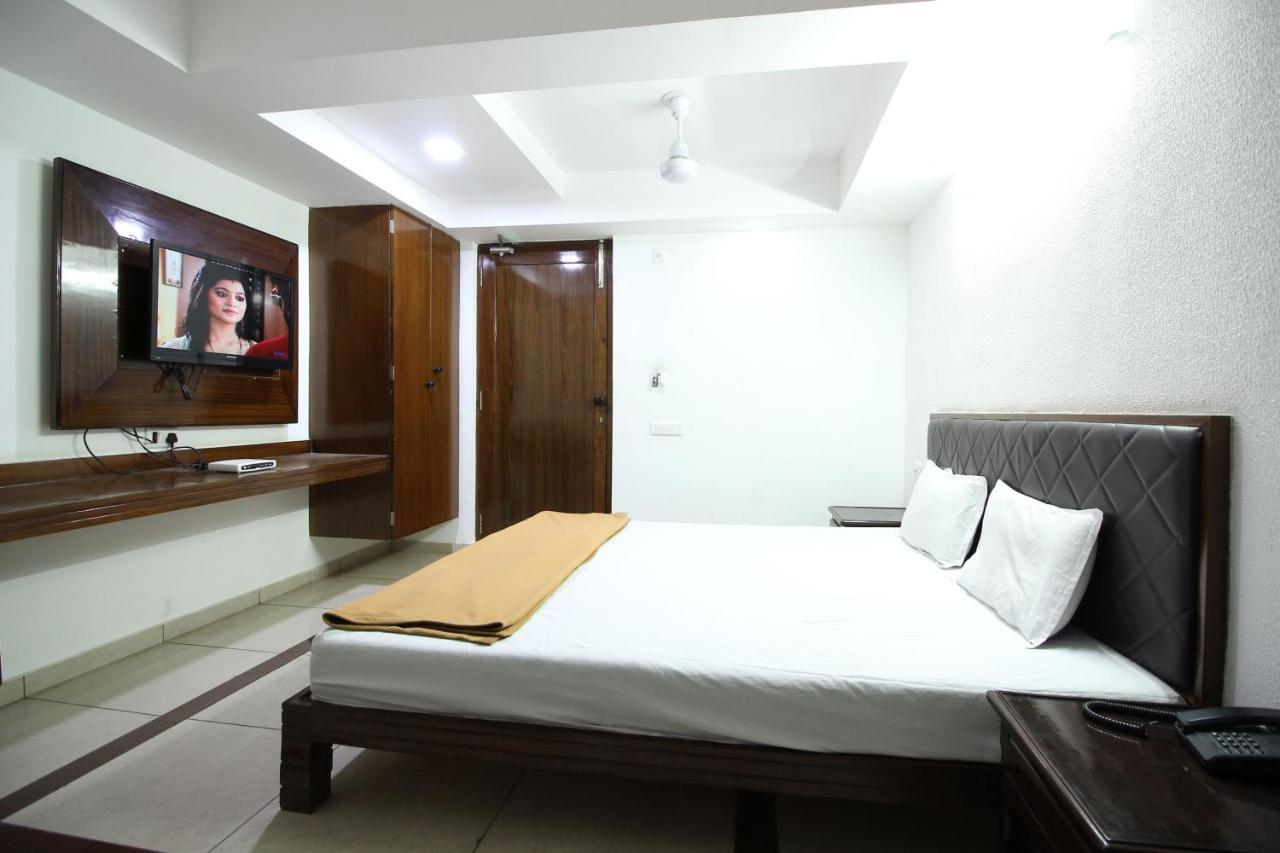 Seven Hotel 3*