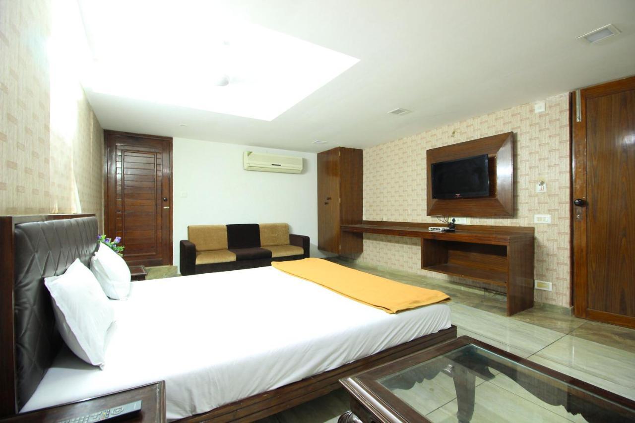 Seven Hotel Ahmedabad