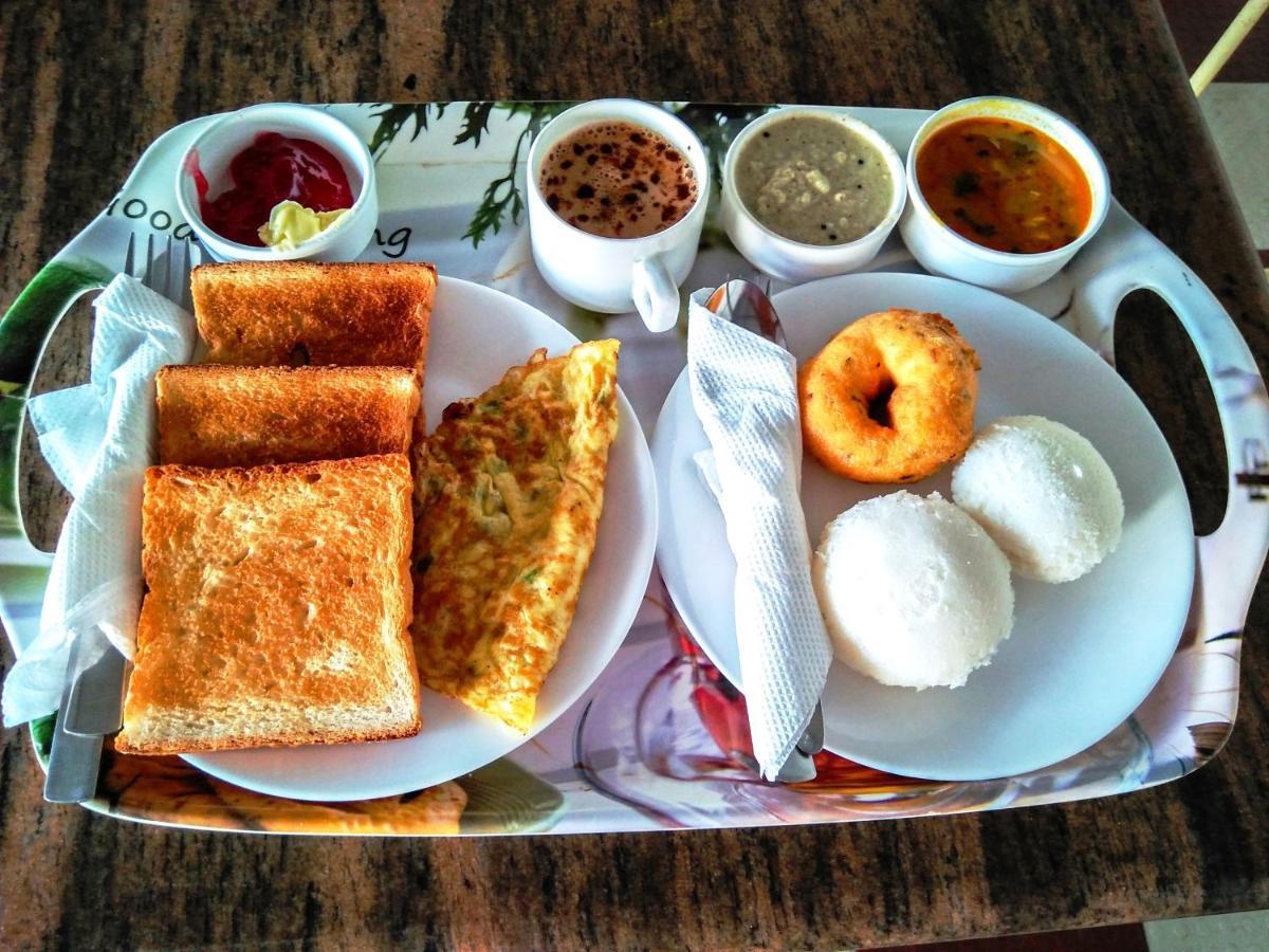 Hotel Fabhotel Raj Ratna - Nr Ashram Road