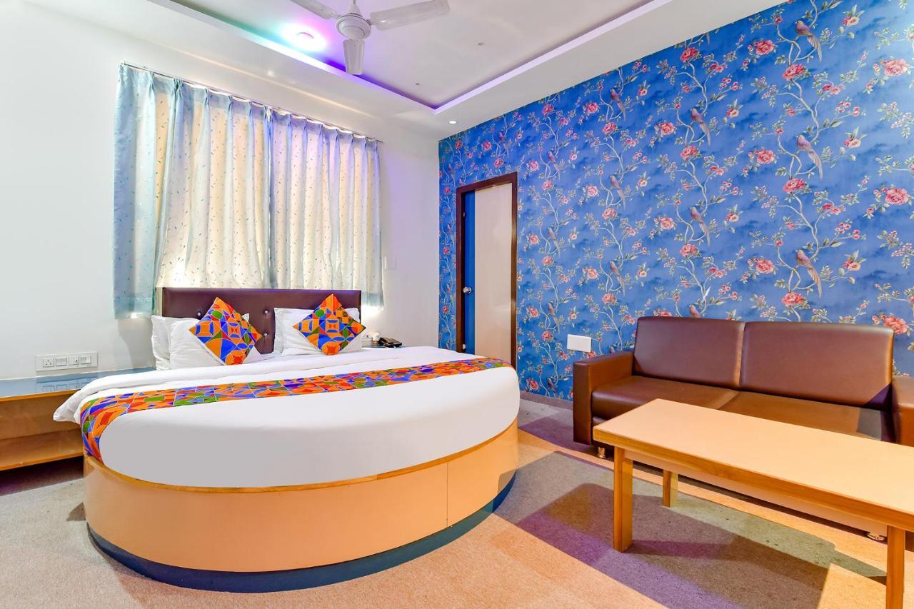 Fabhotel Raj Ratna - Nr Ashram Road Hotel