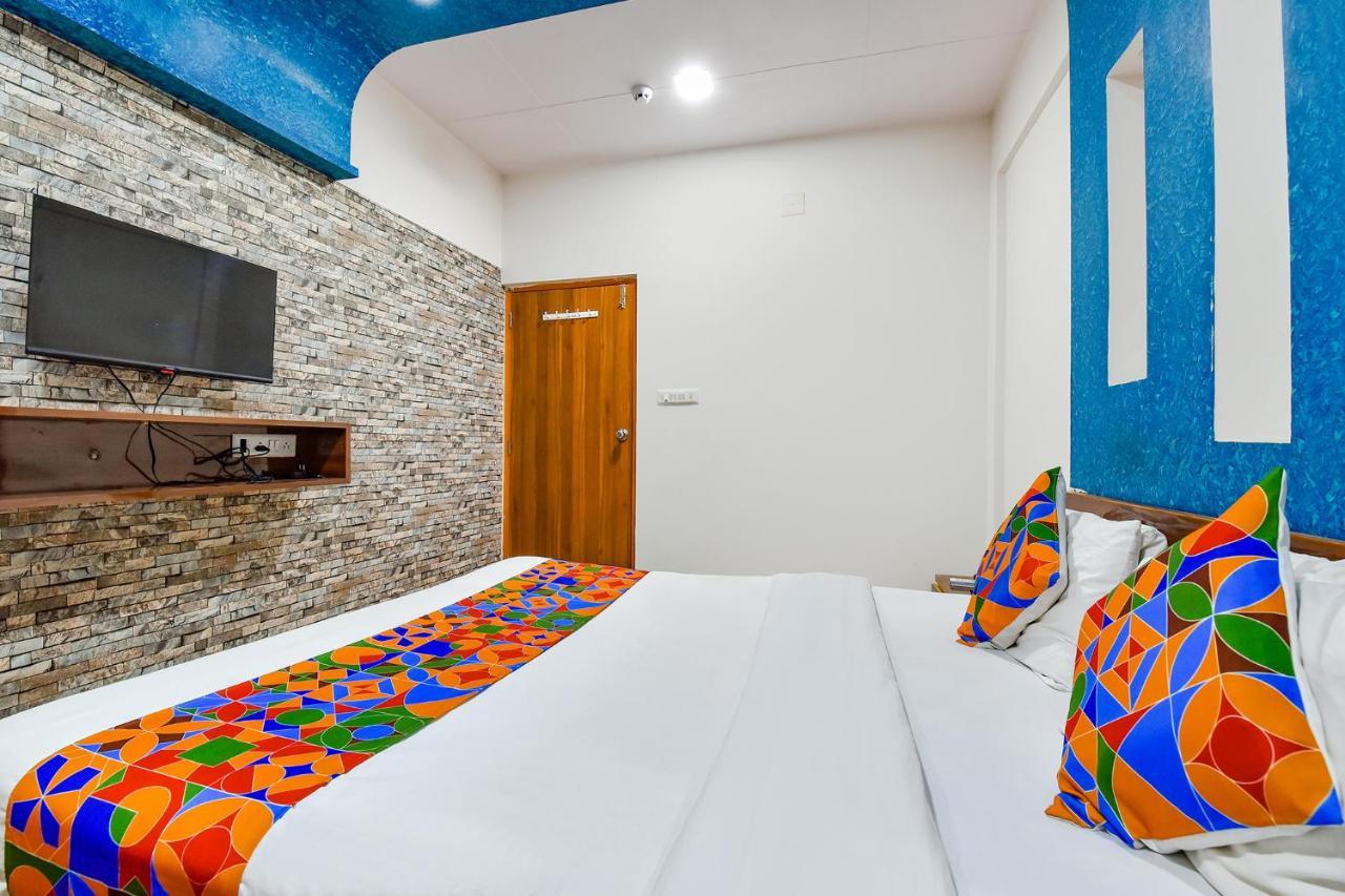 Fabhotel Raj Ratna - Nr Ashram Road
