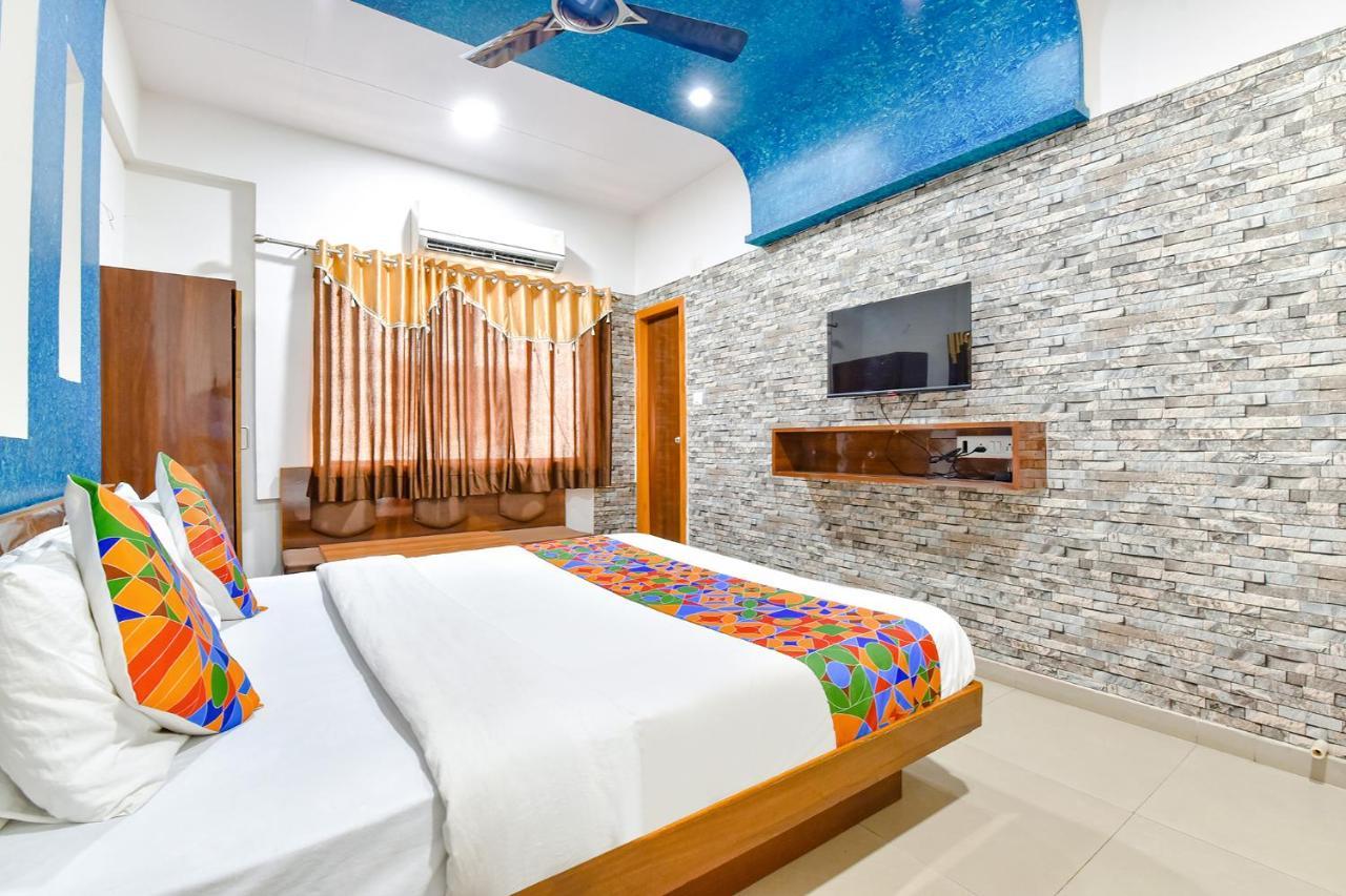 Fabhotel Raj Ratna - Nr Ashram Road Hotel 3*