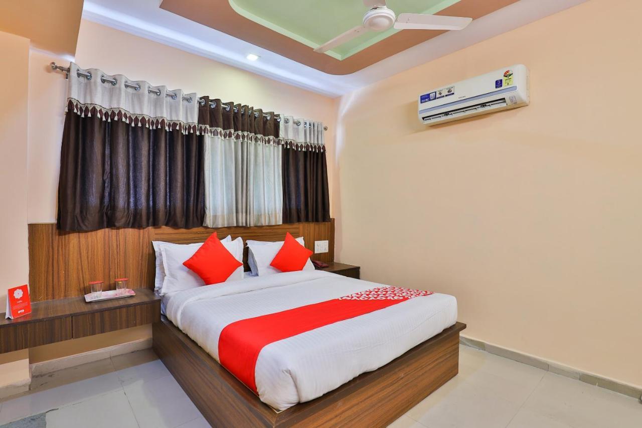 Oyo Flagship 2591 Anjani Palace Ahmedabad