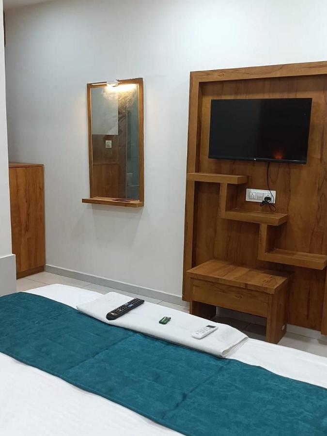 Stay,ahmedabad * Ahmedabad