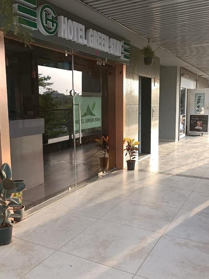 Stay,ahmedabad * Ahmedabad