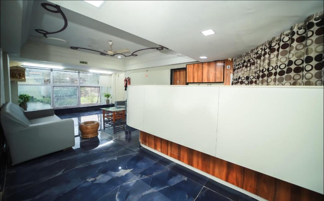 Shree Krishna Palace Hotel 3*