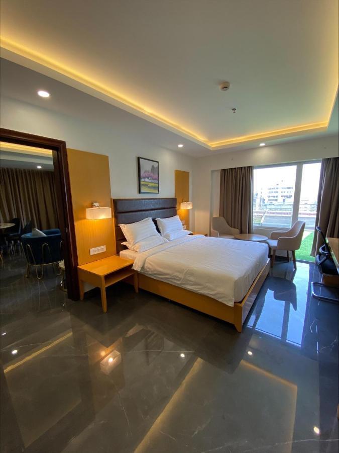 Apricot , Hotel Ahmedabad