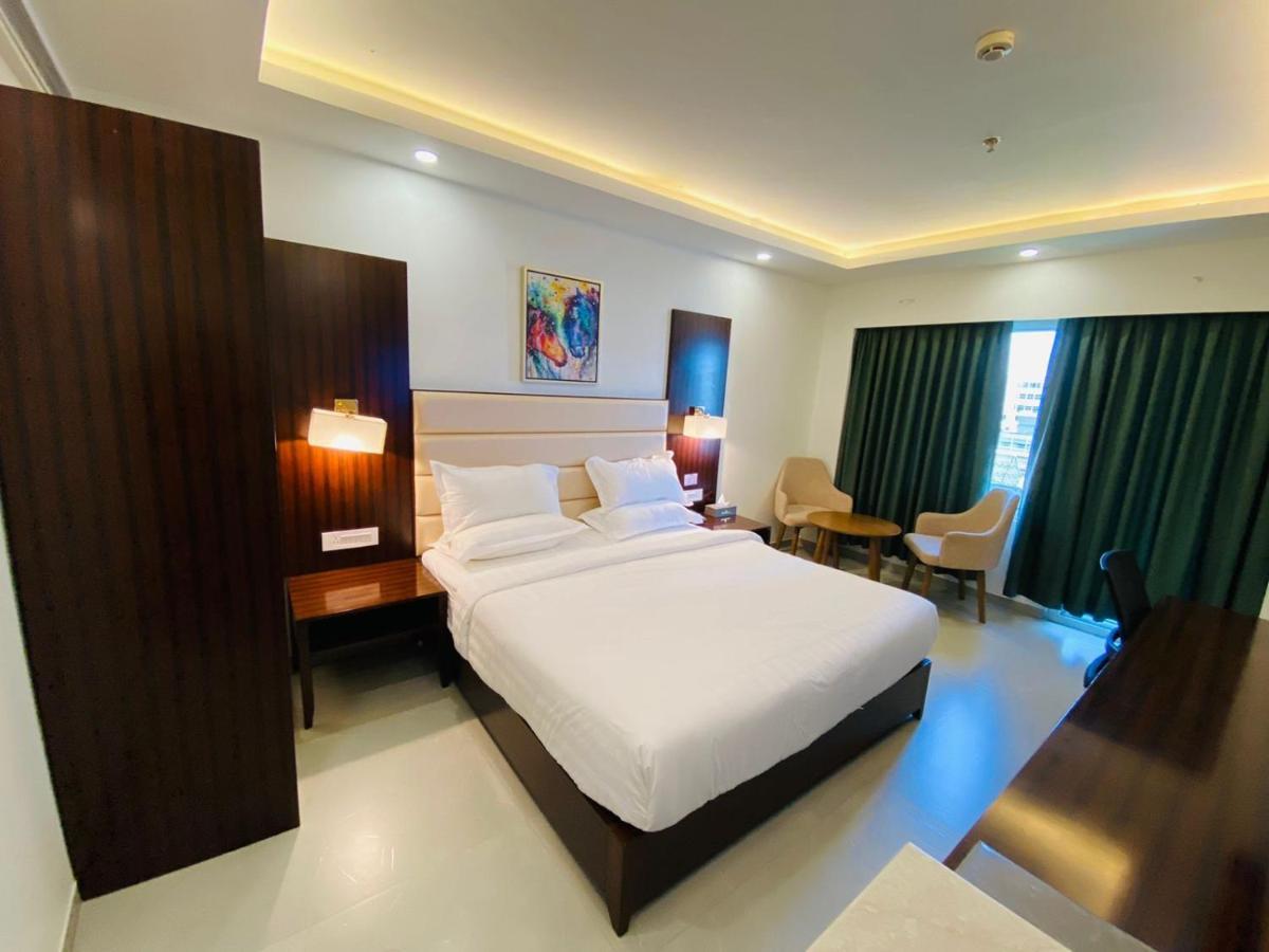 Apricot , Hotel Ahmedabad