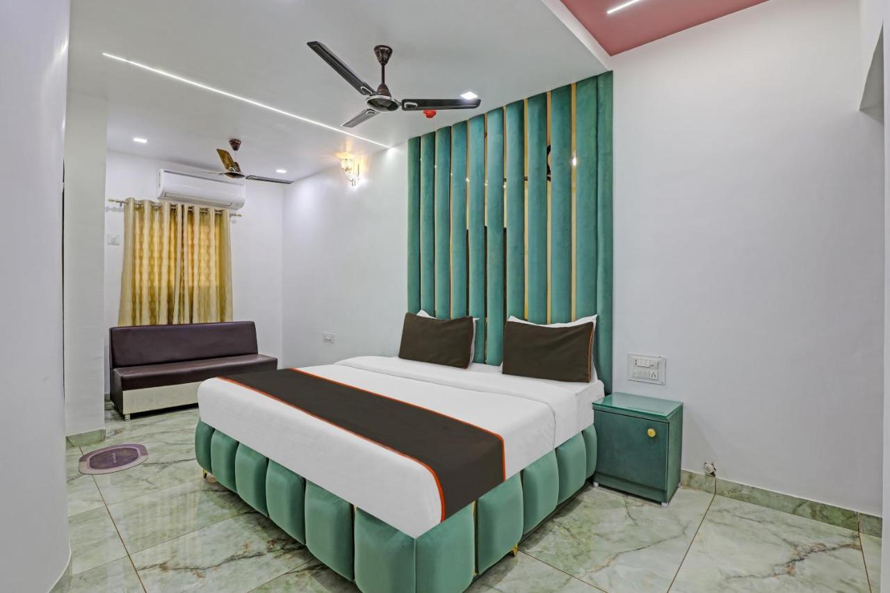 Hotel Collection O The Lions 3*