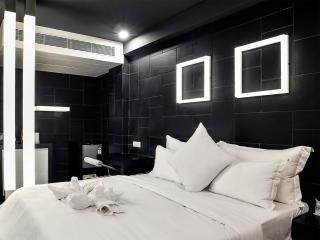 El Dorado Hotel