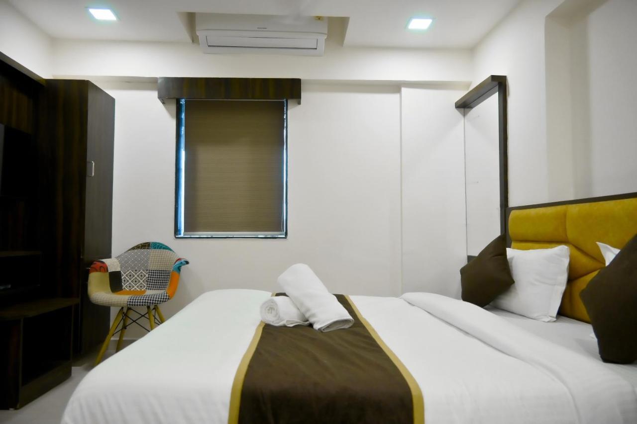 Royal Ican Sindhubhavan Road Hotel 2*