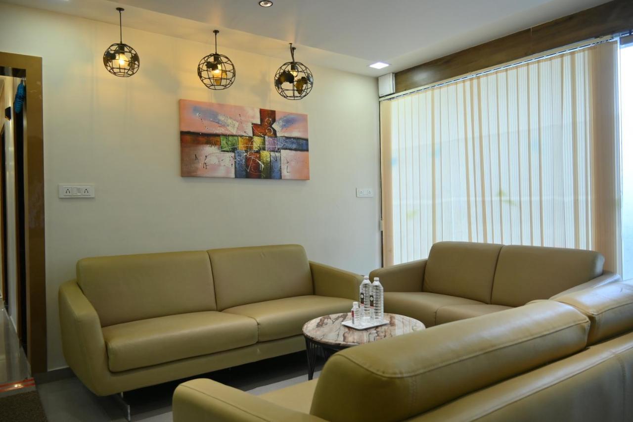 Hotel Royal Ican Sindhubhavan Road