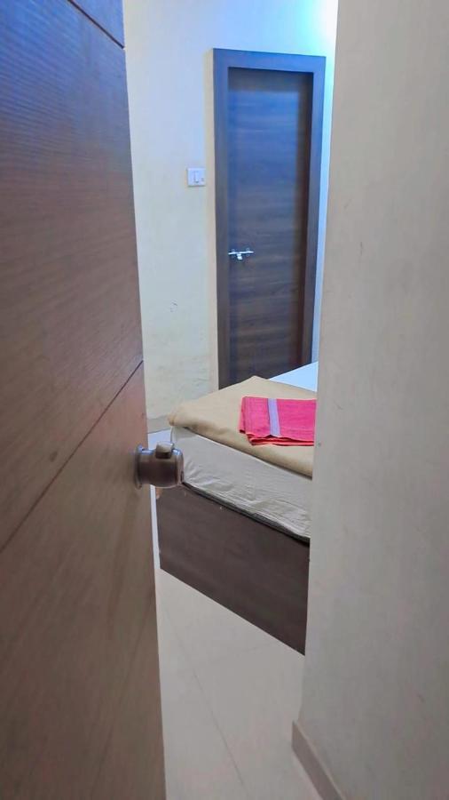 Hotel Gitanjali 2*
