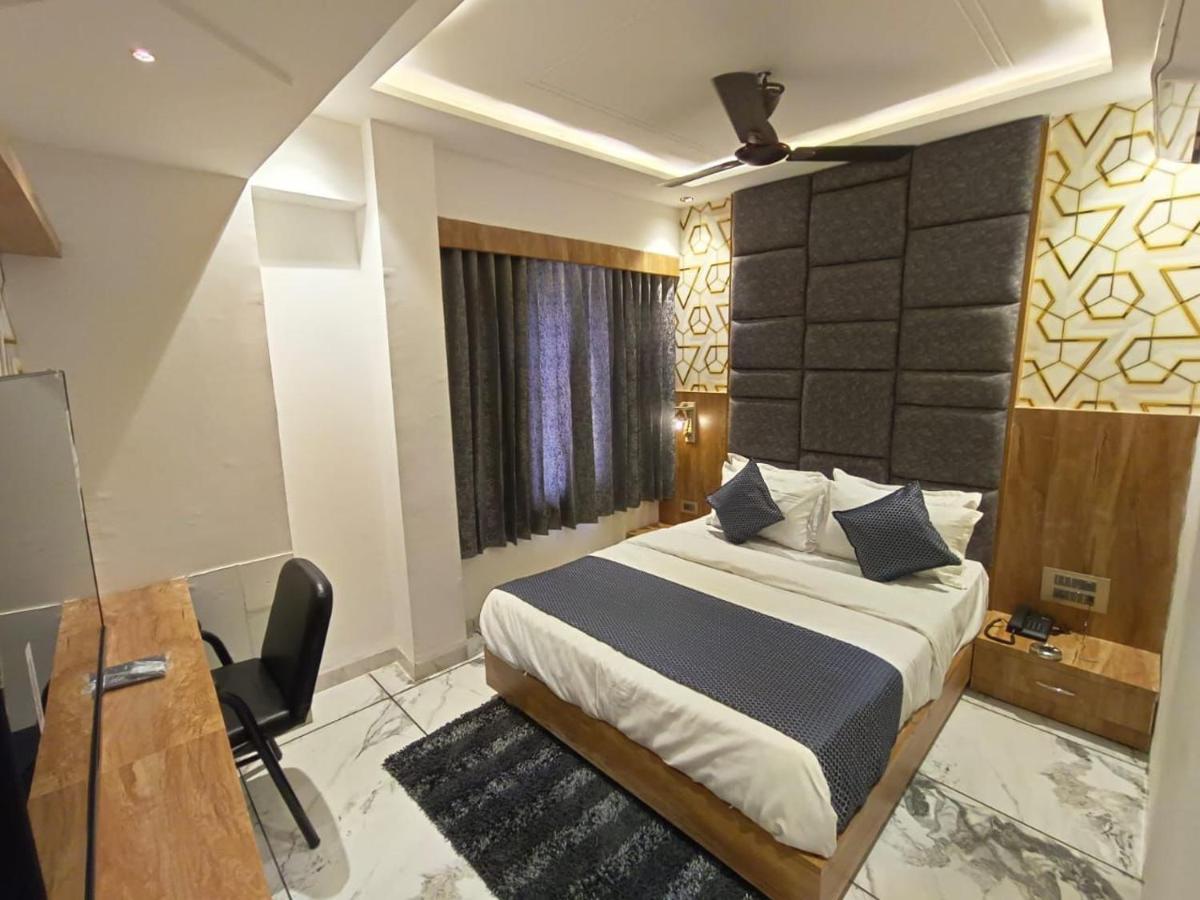 Prime Gurukul Hotel Ahmedabad
