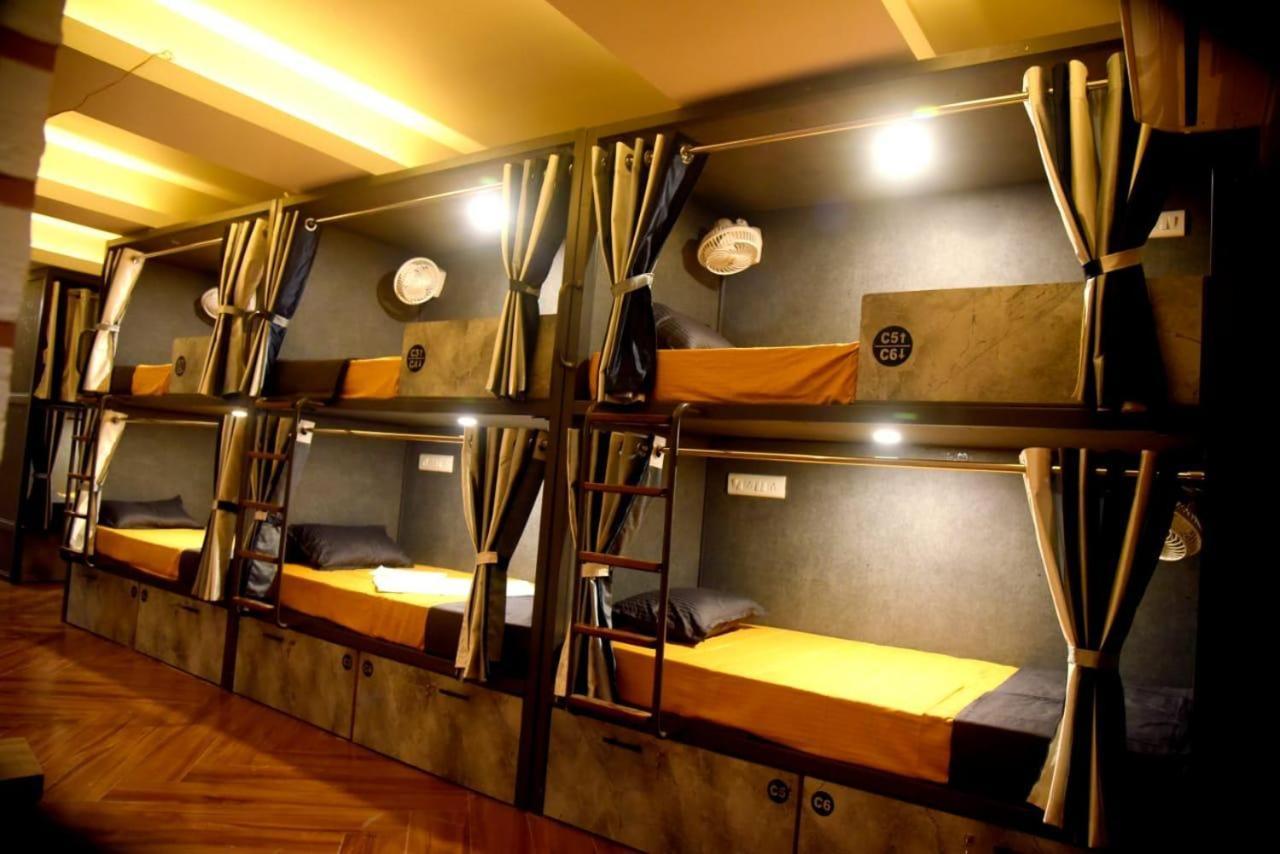 Charyana Lady Dorms Hostel *
