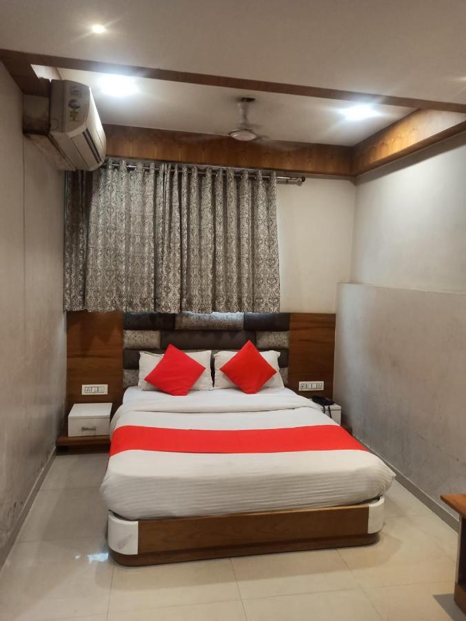 Madhav 2* Ahmedabad