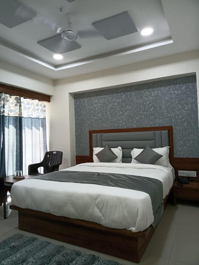 Surya Hotel 3*