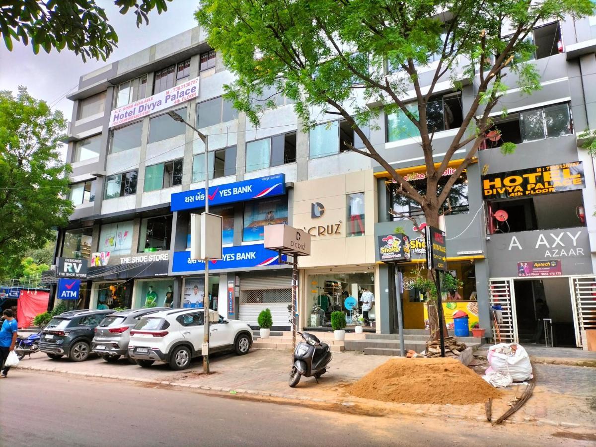Hotel Divya Palace