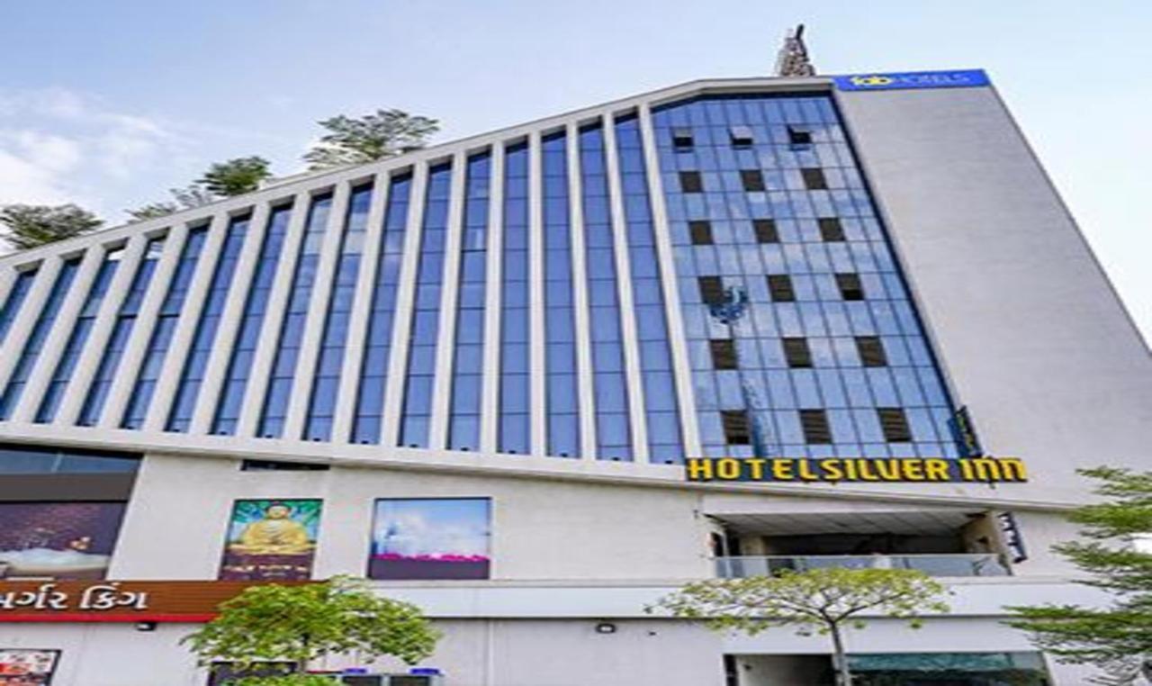 Hotel Fabhotel Sr Ahmedabad