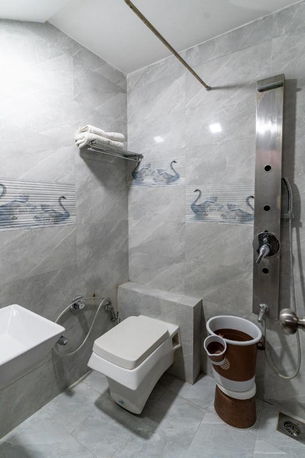 Kohinoor Hotel 3*