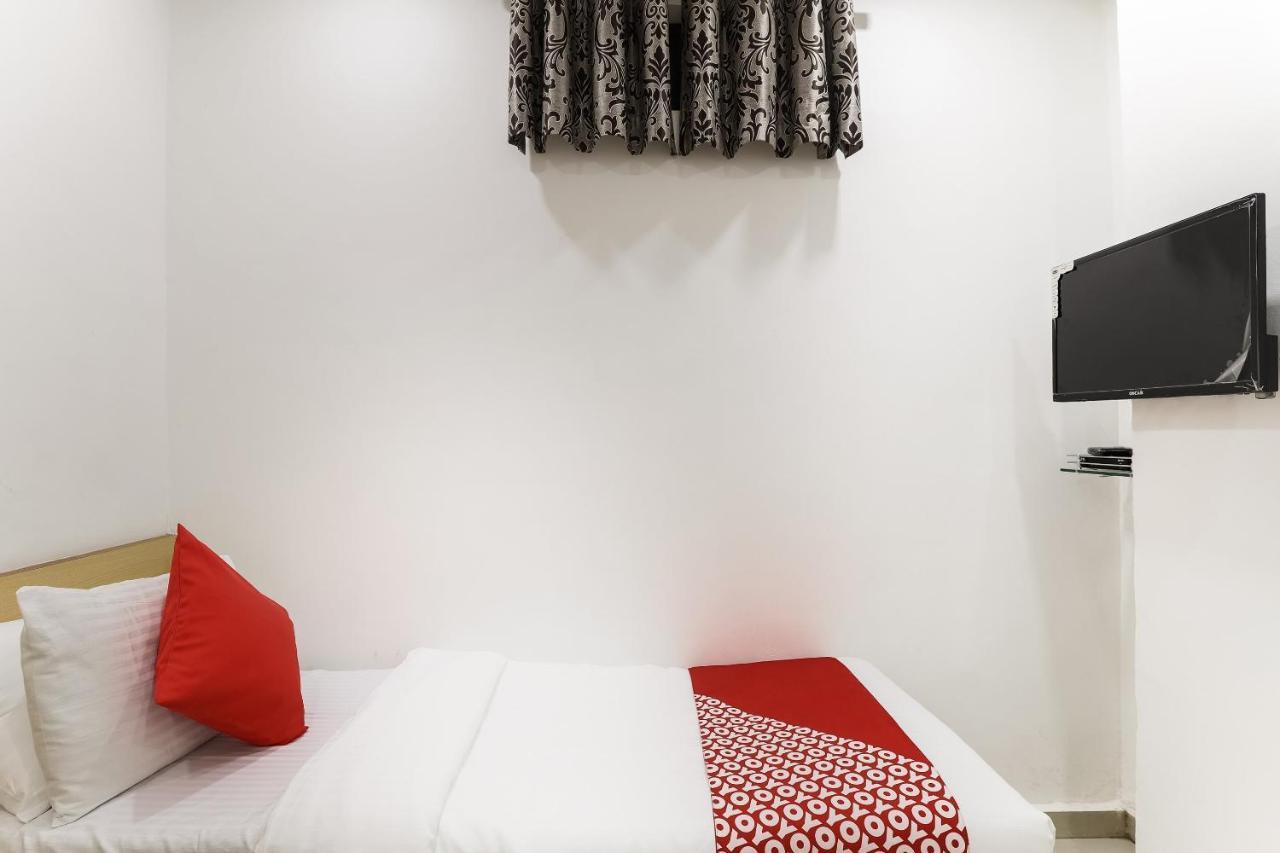 Hotel Oyo D Veeray 3*