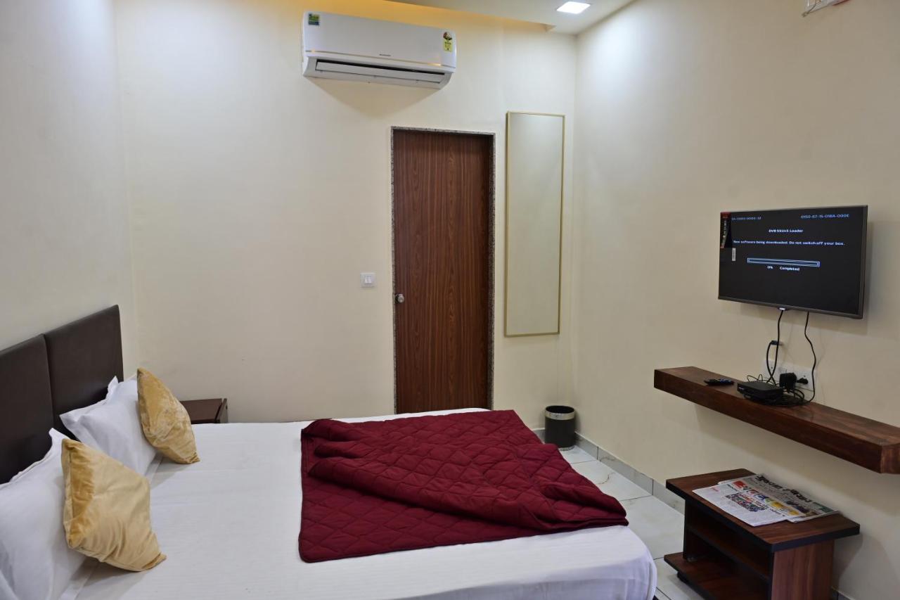 New Happy Hotel