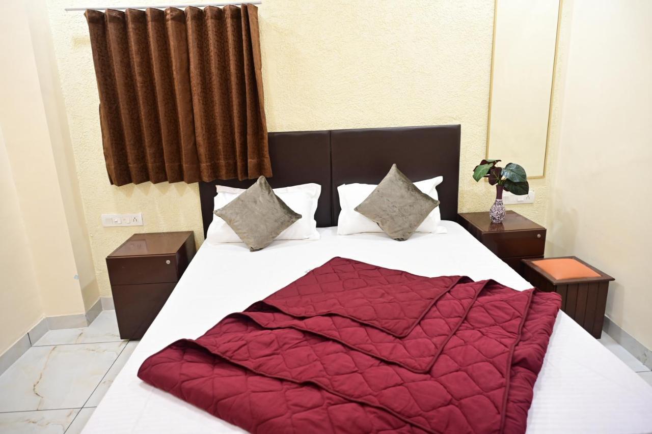 Hotel New Happy