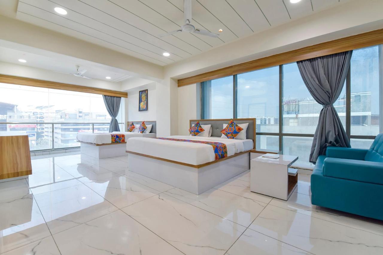Fabhotel Bliss
