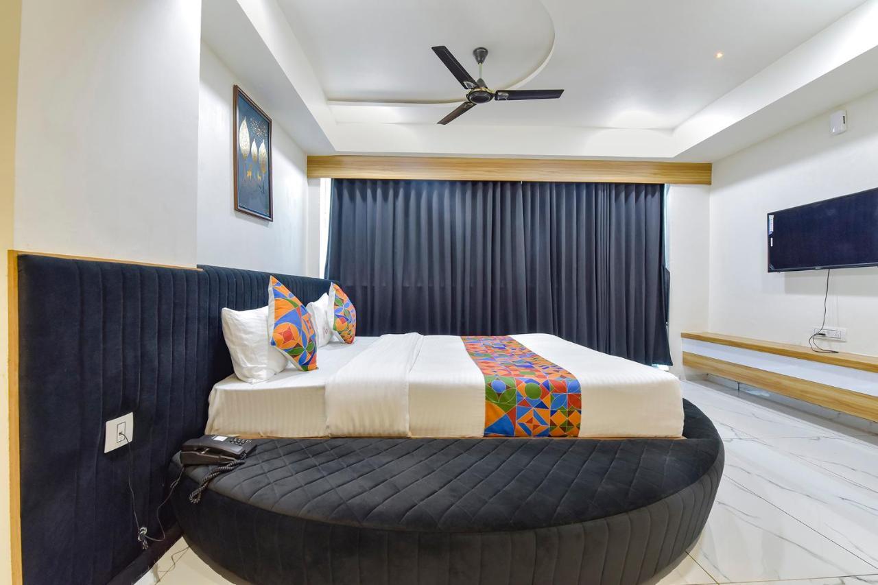 Hotel Fabhotel Bliss 3*