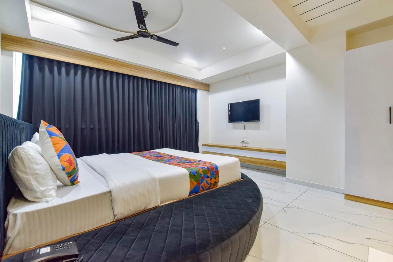 Fabhotel Bliss