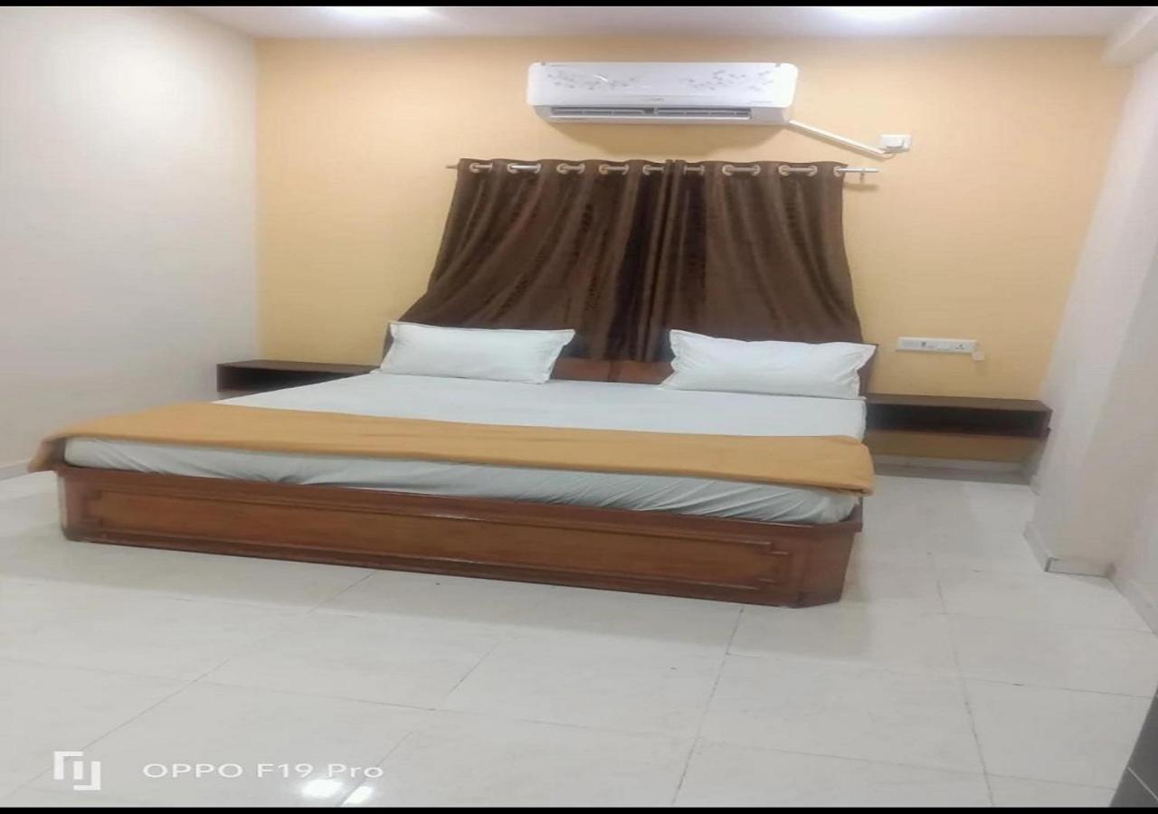 Sarovar - 3* Ahmedabad
