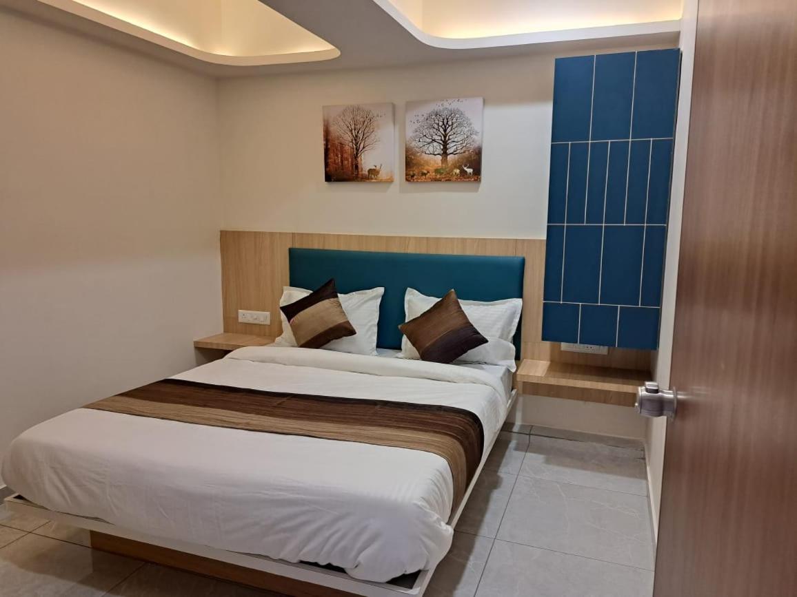 Pratham Hotel Ahmedabad