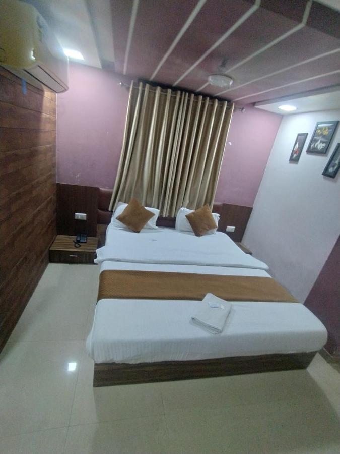 Suncity Hotel Ahmedabad
