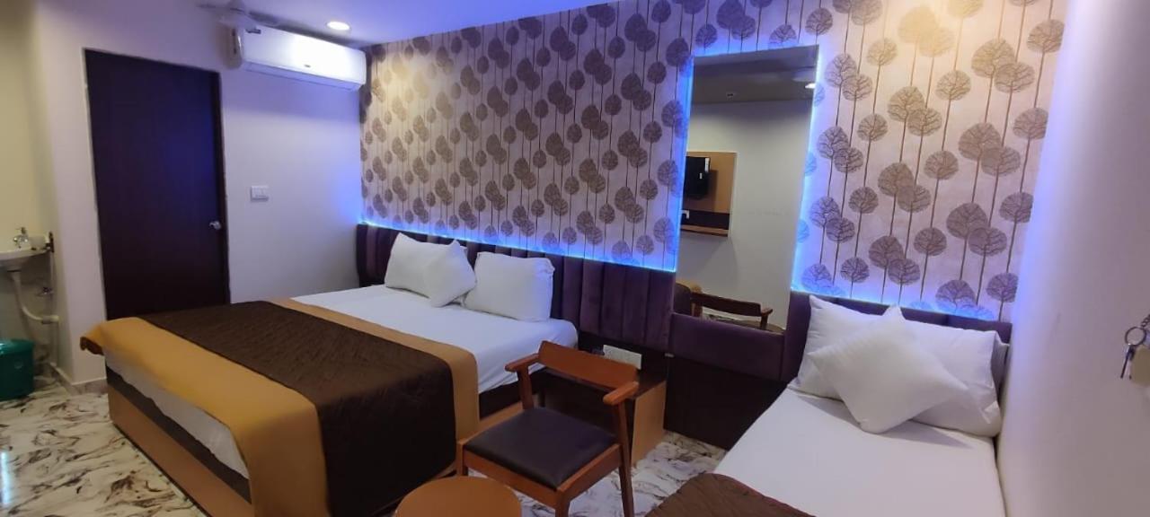 Shaswat Hotel