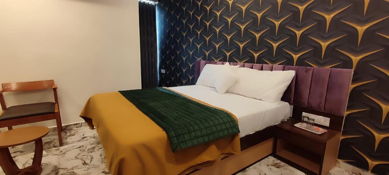 Shaswat Hotel Ahmedabad