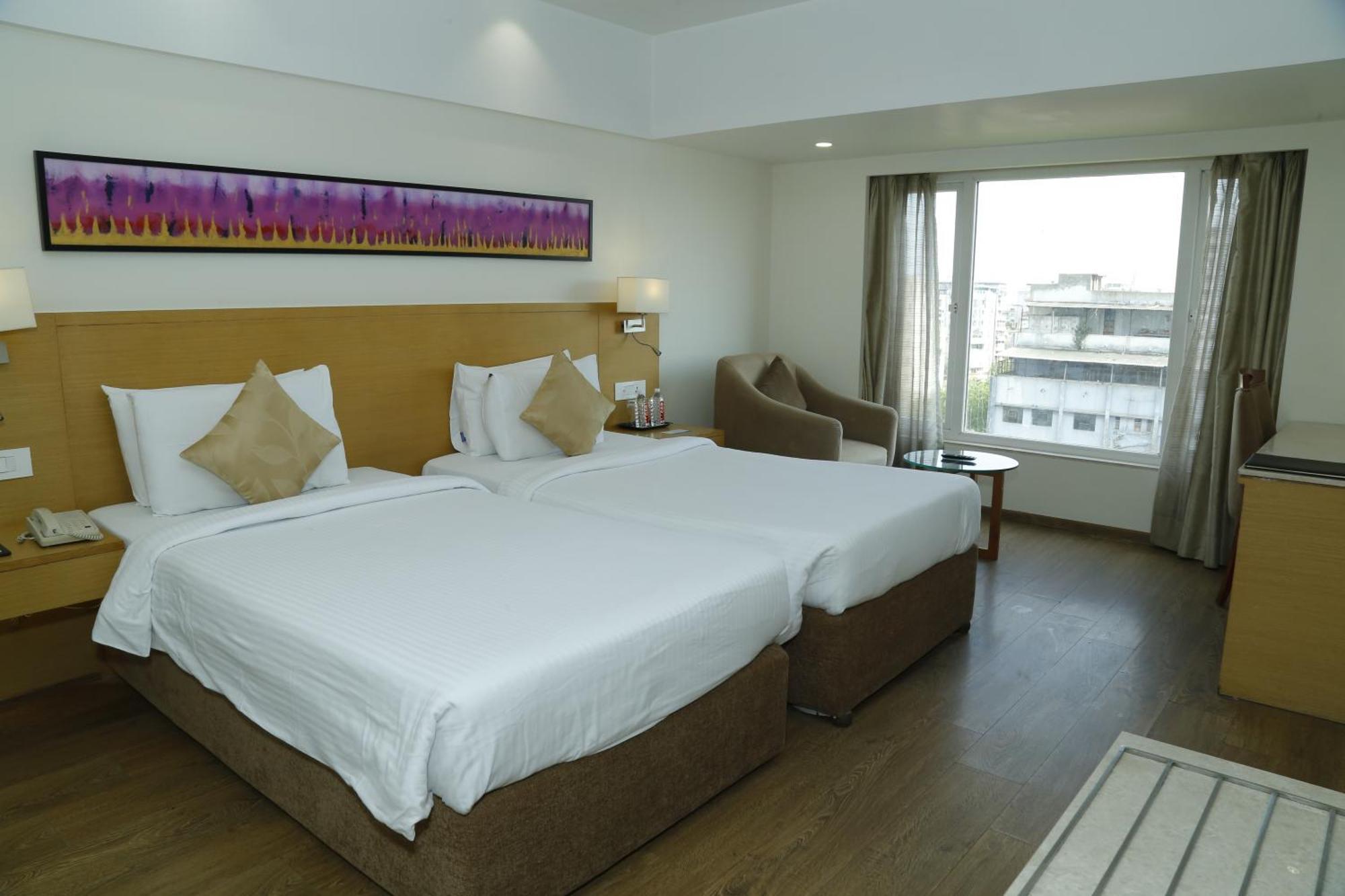 Sarovar Portico Rivera Hotel 4*