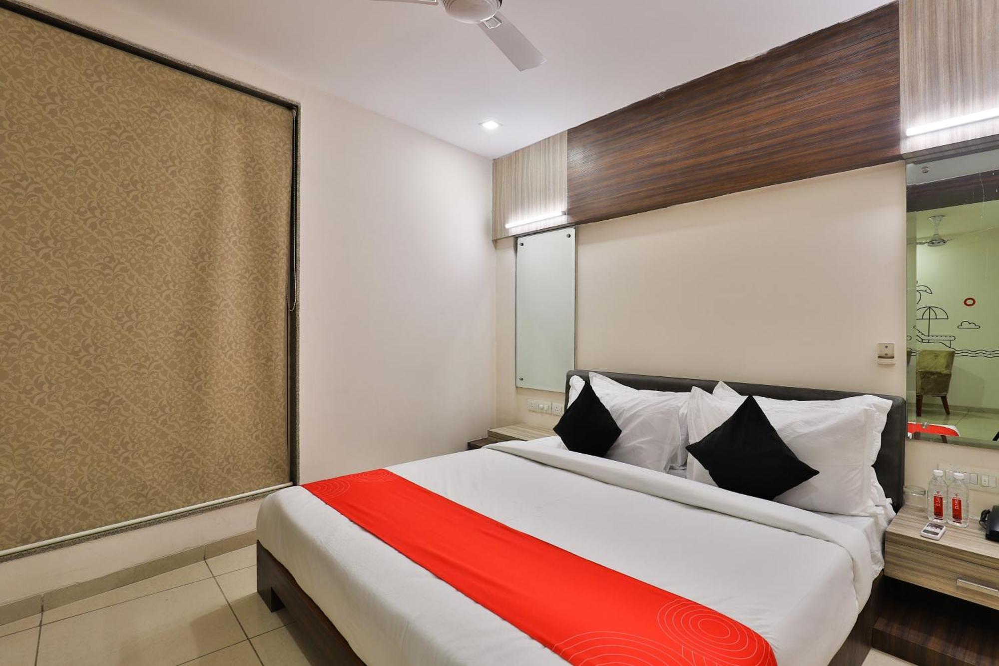 Collection O Kia Residency Hotel