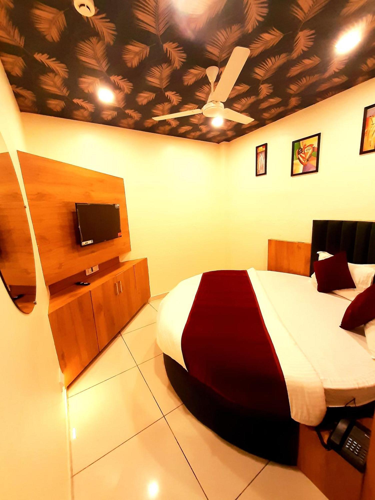 Suncity Hotel *