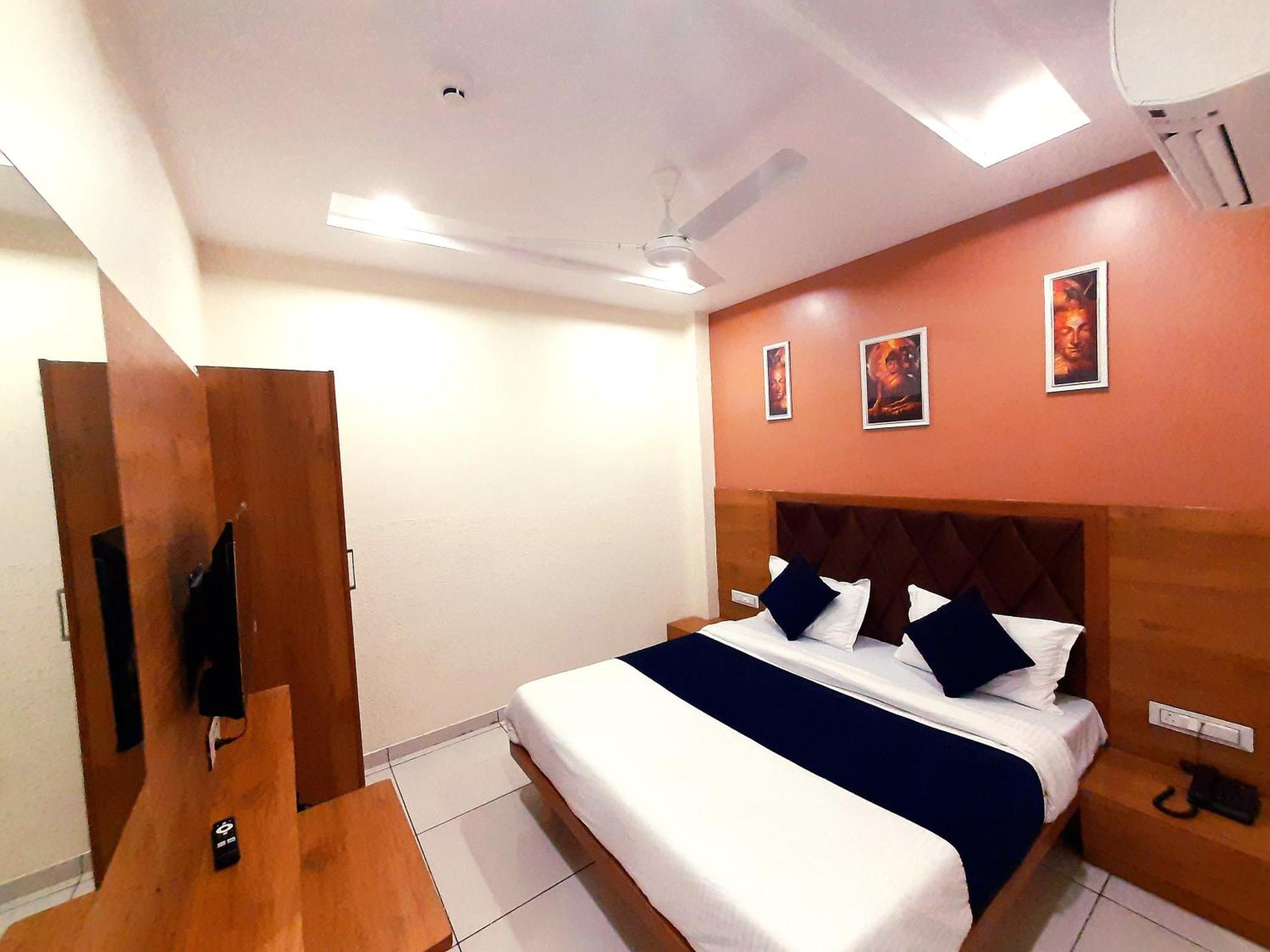 Hotel Suncity *