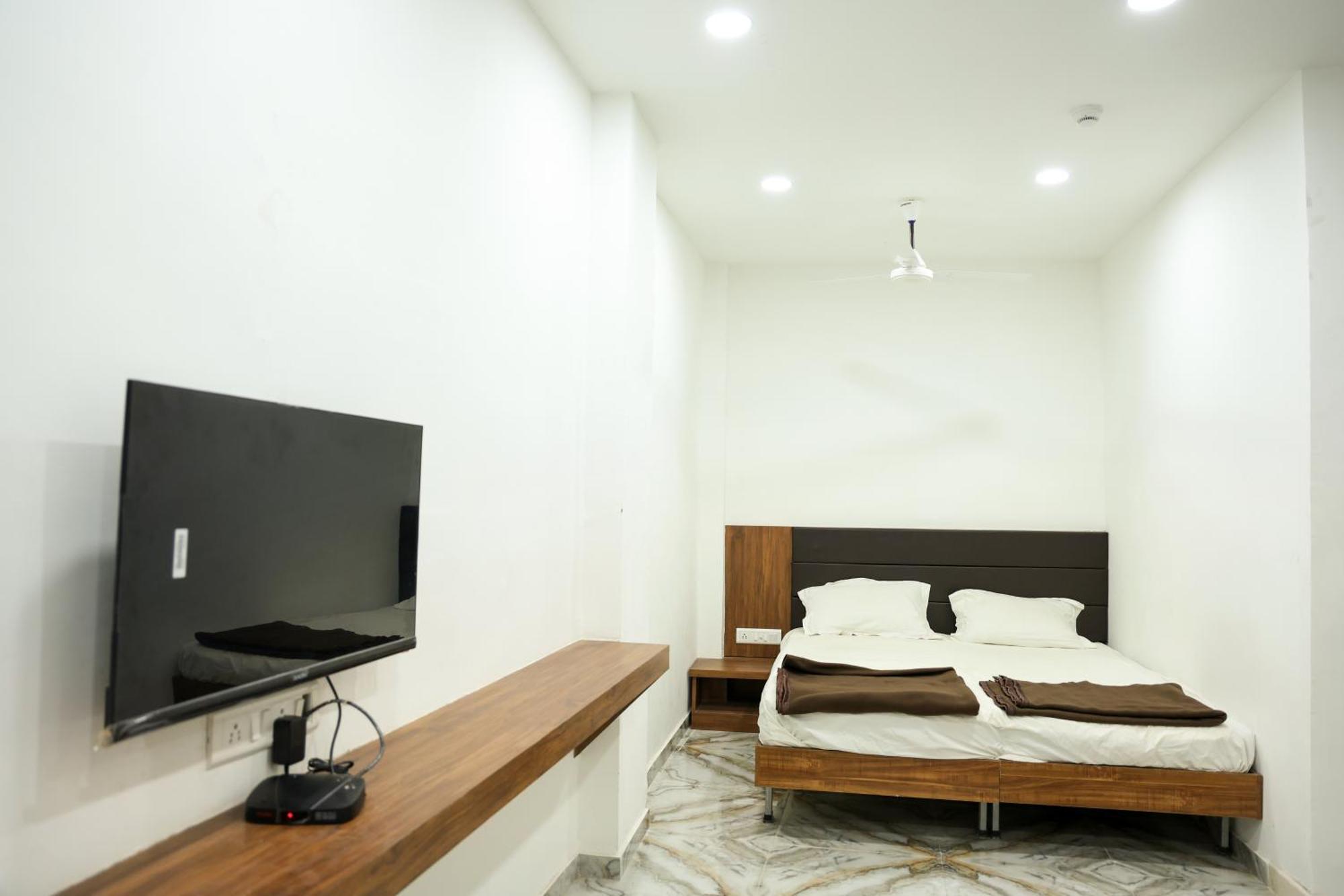 Aaram Kalupur Hotel Ahmedabad