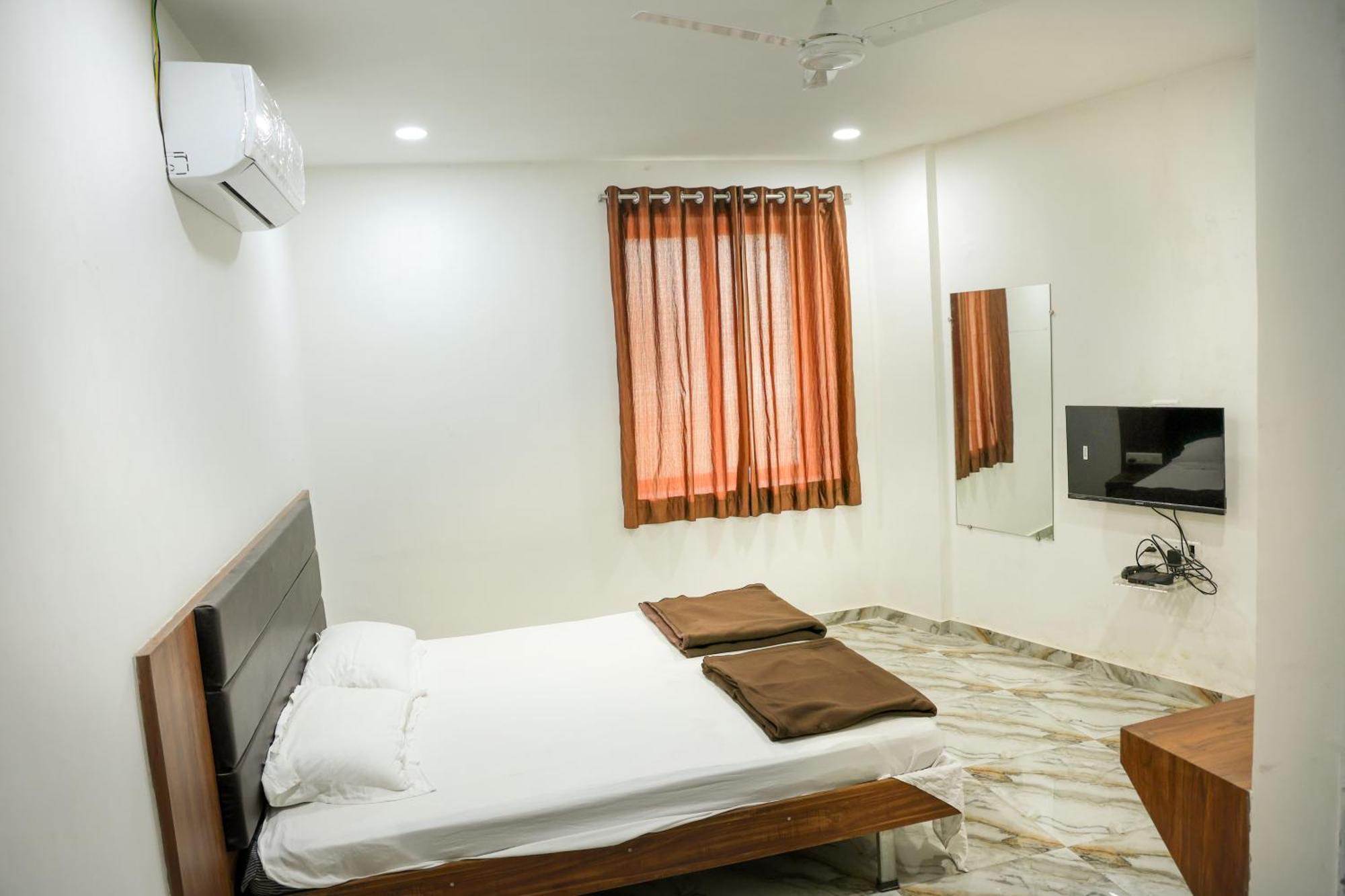 Hotel Aaram Kalupur Ahmedabad