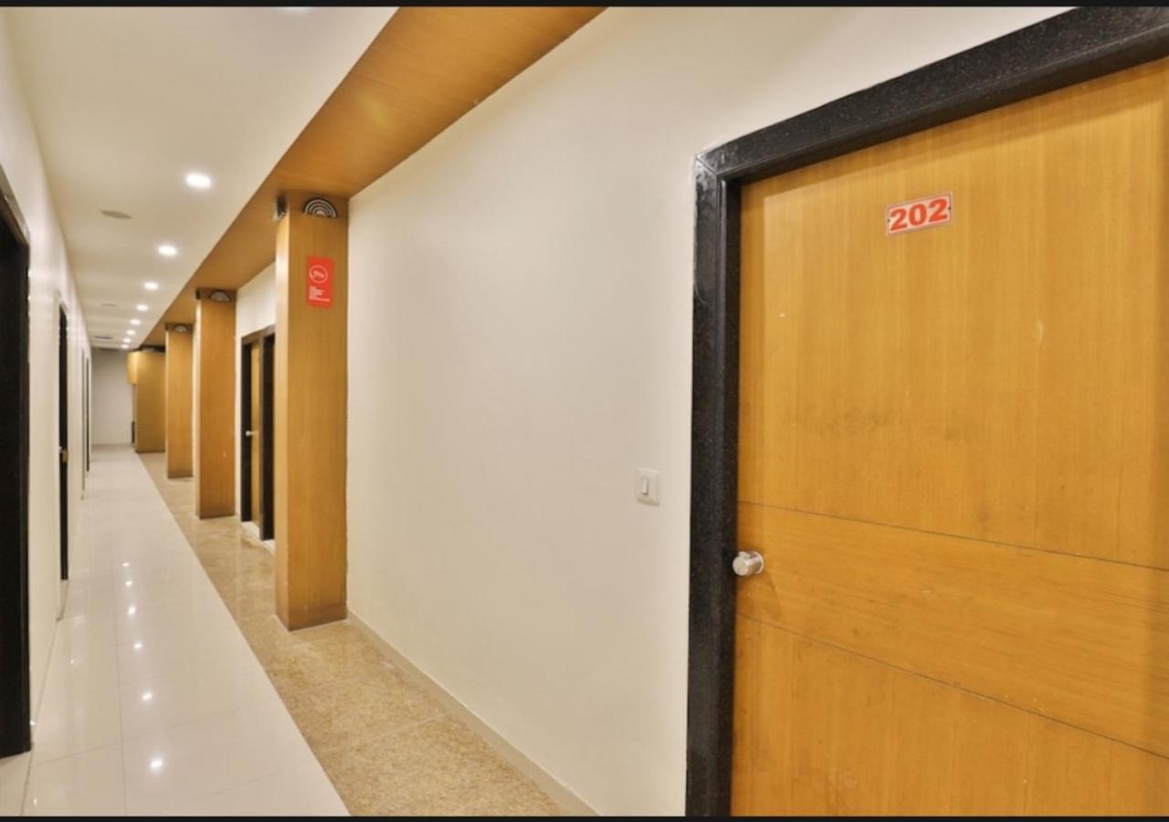 Hotel Shreenath Ahmedabad