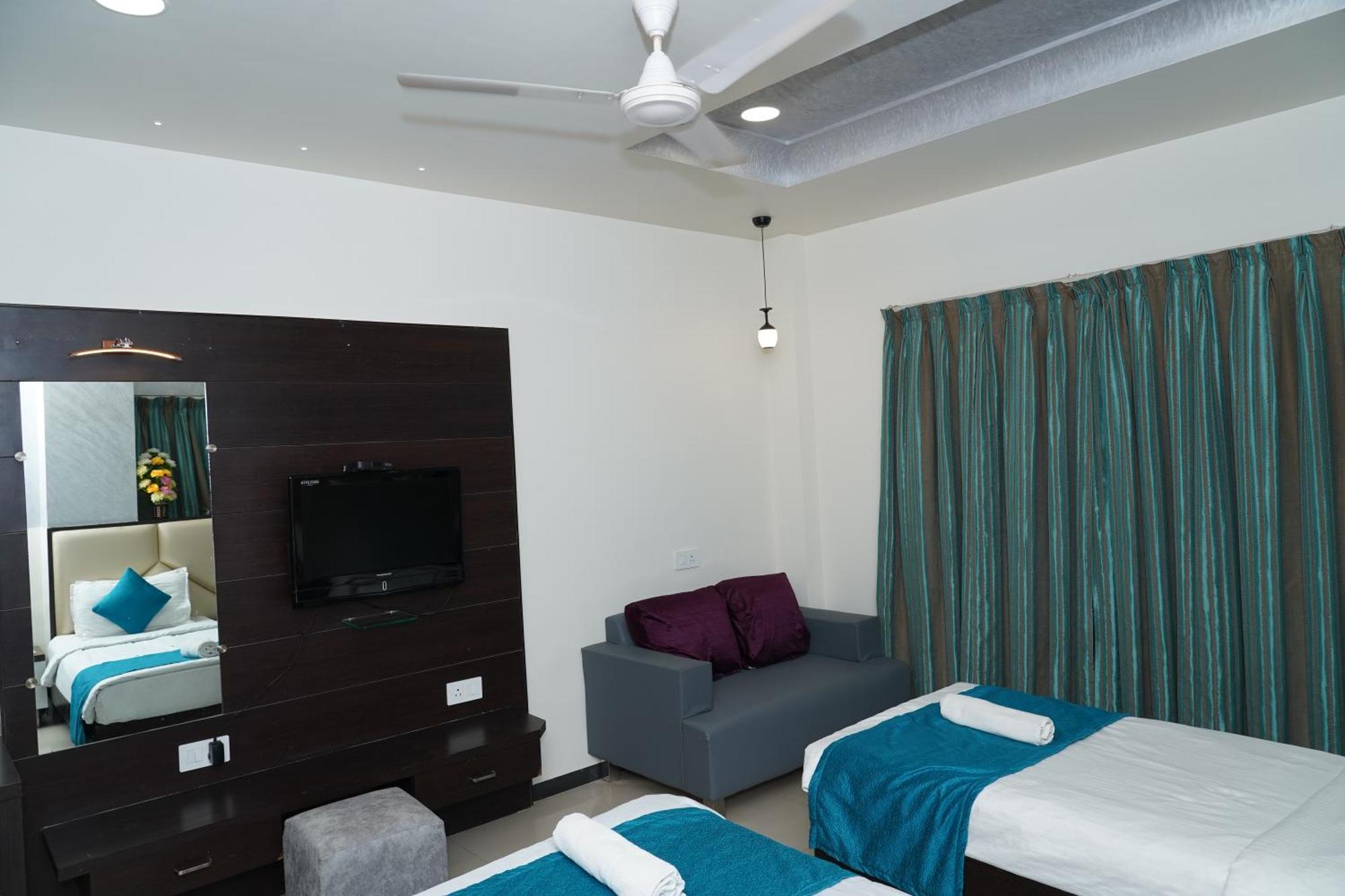 Marshall The Grand 3* Ahmedabad