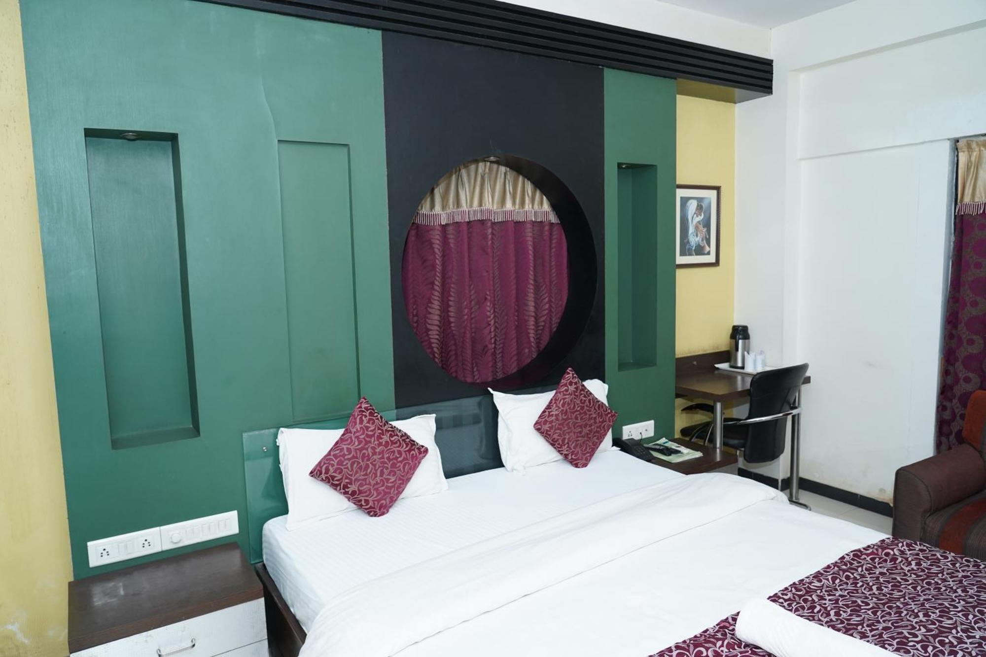Marshall The Grand Hotel Ahmedabad