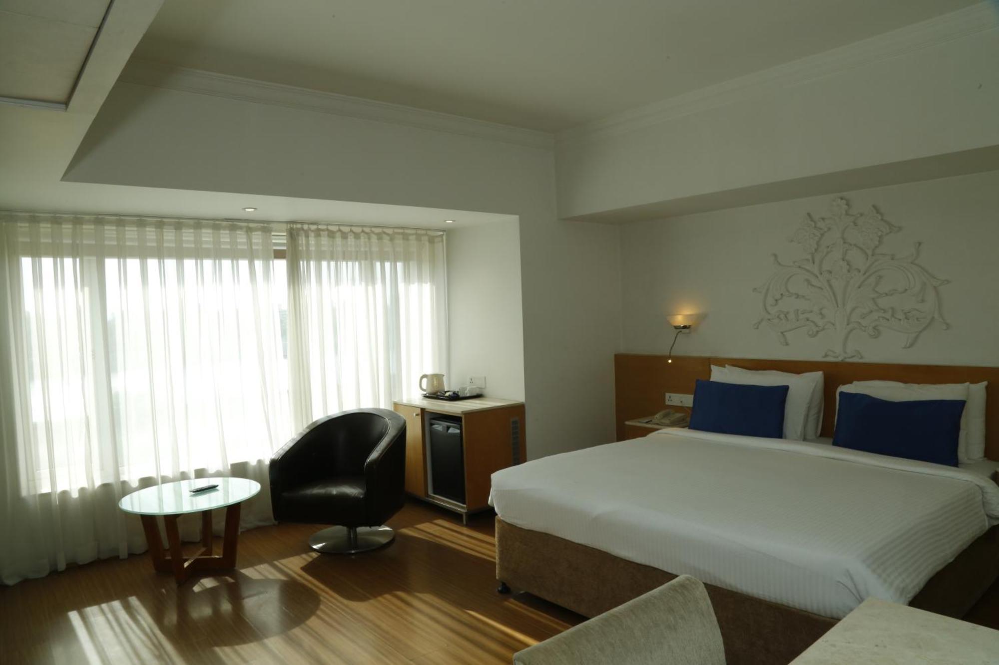 Sarovar Portico Rivera 4* Ahmedabad
