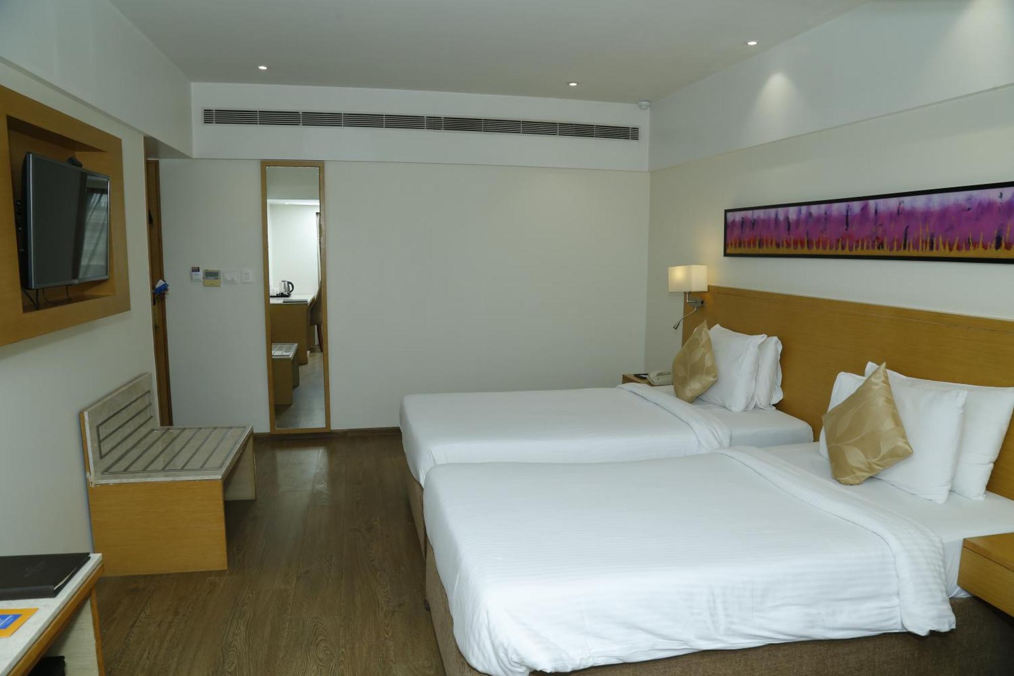 Hotel Sarovar Portico Rivera Ahmedabad