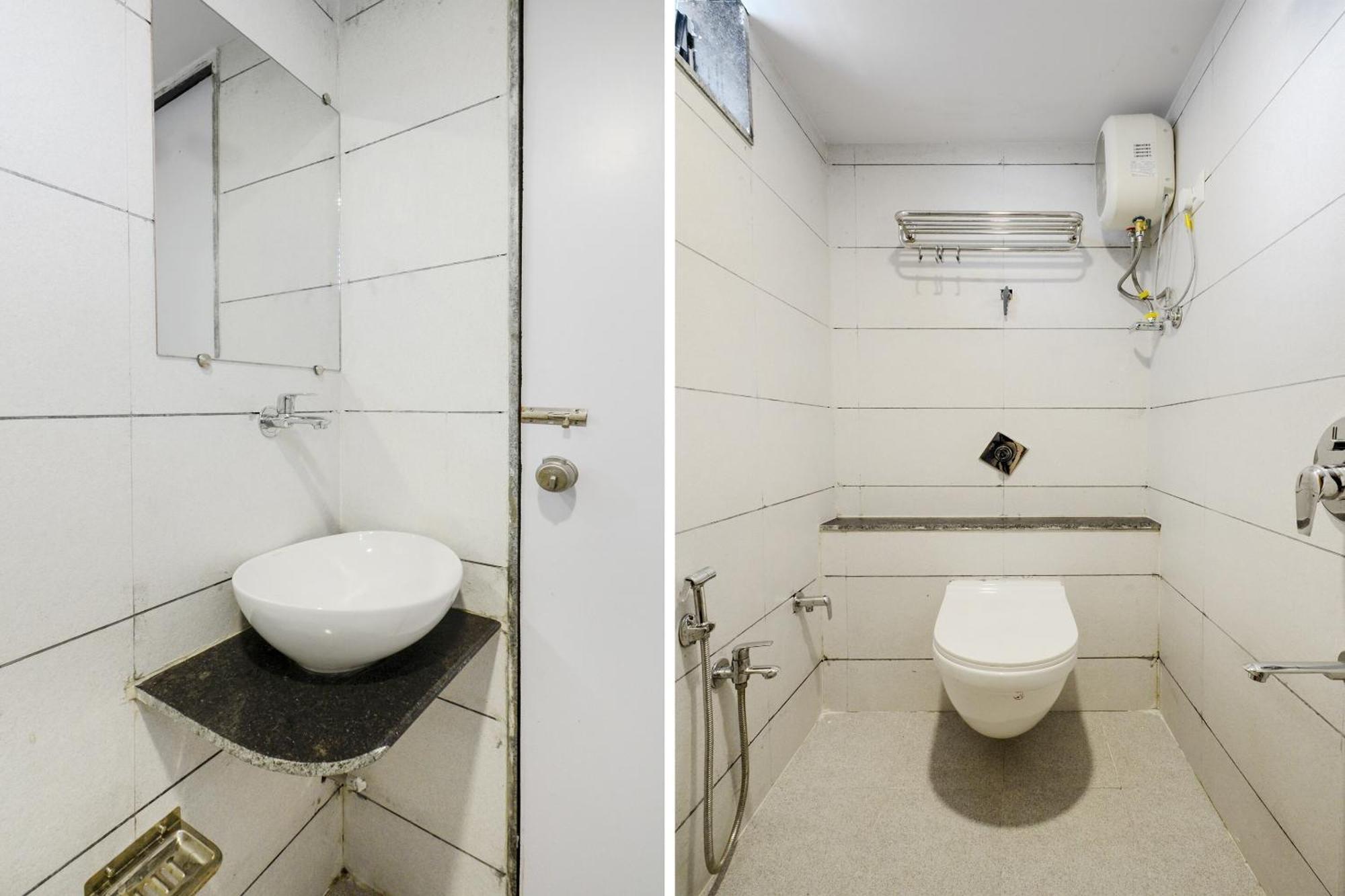 Hotel Super Oyo Safari Ahmedabad