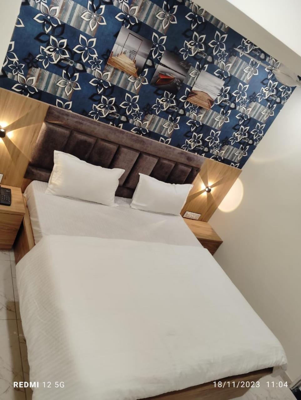 Mahaveer Hotel 2*