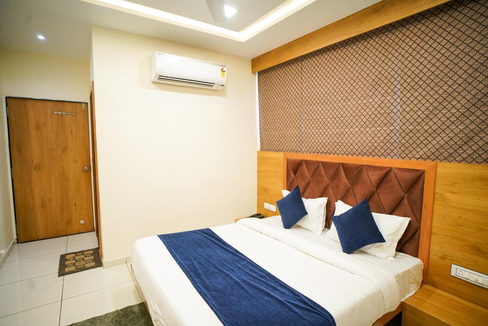 Hotel Suncity Ahmedabad