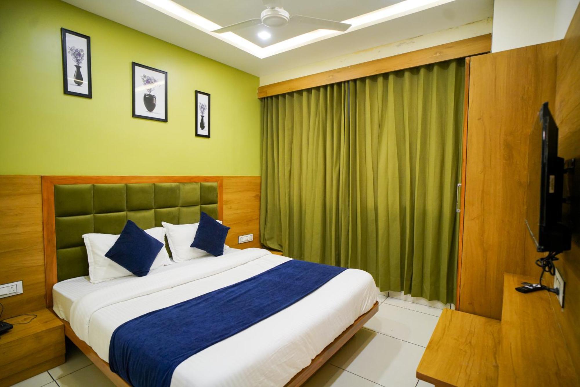 Hotel Suncity *